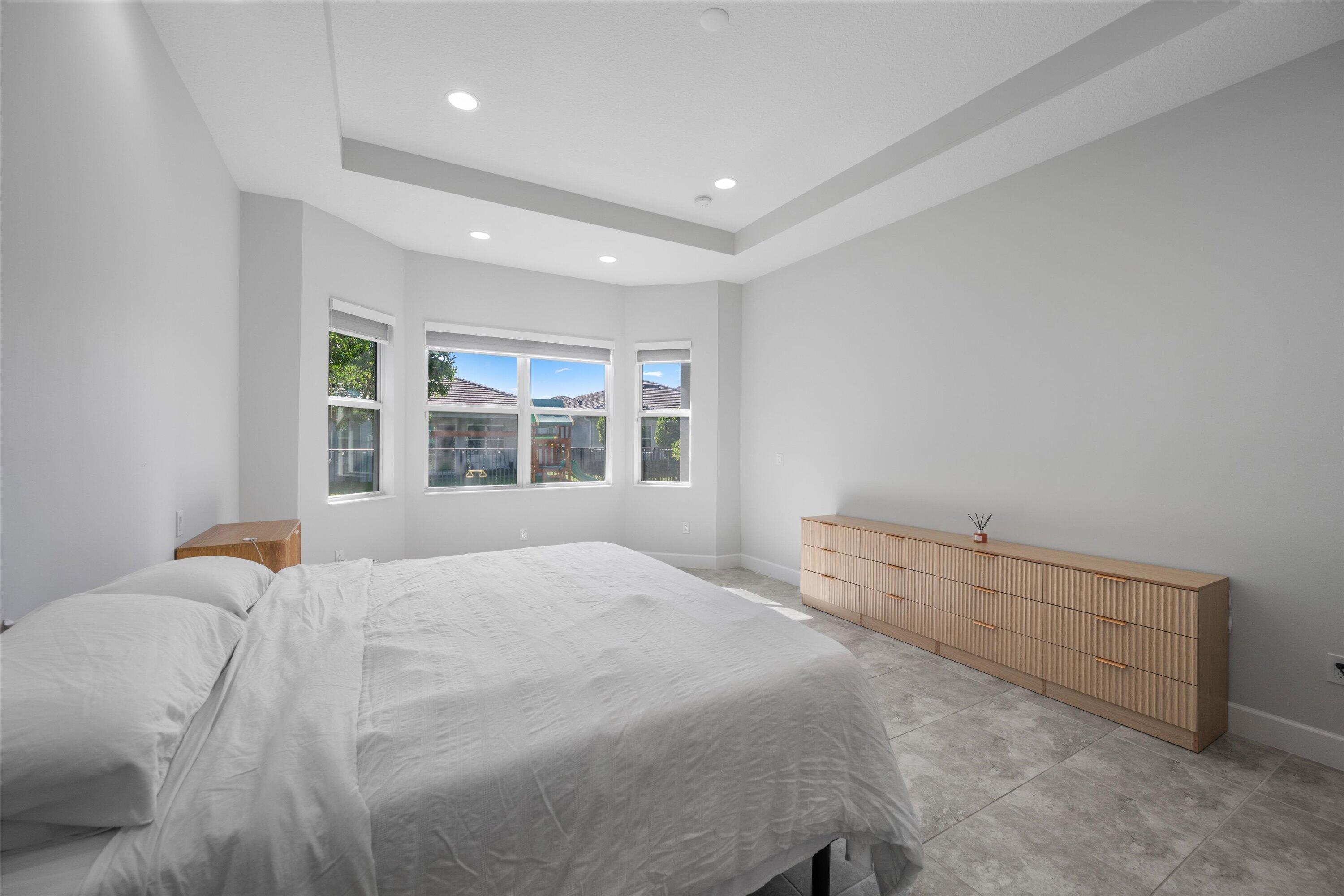 GROVES OF WESTLAKE - Residential