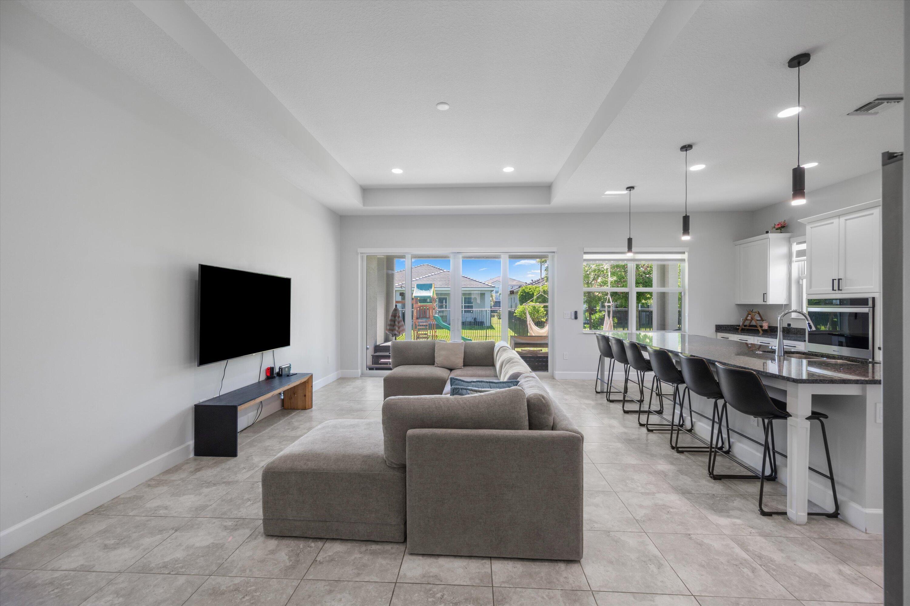 GROVES OF WESTLAKE - Residential