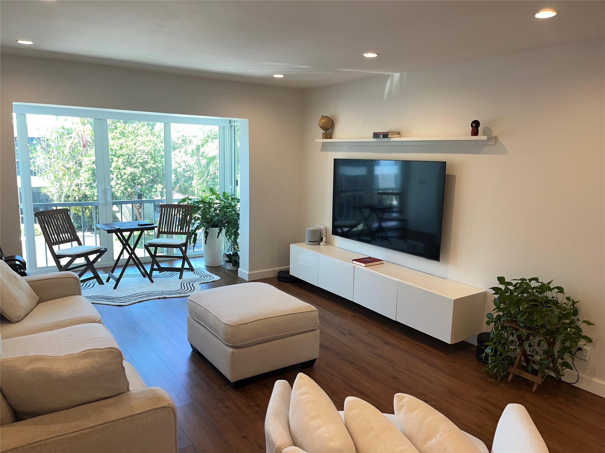 6289 Bay Club DR. 3