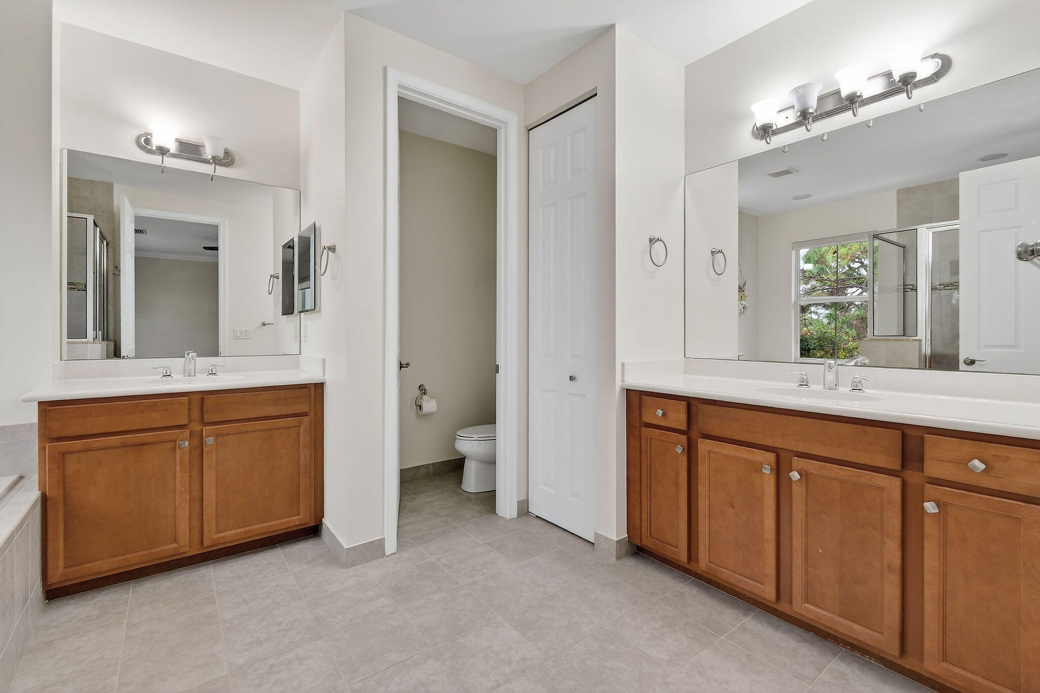 SOUTHAMPTON - Residential