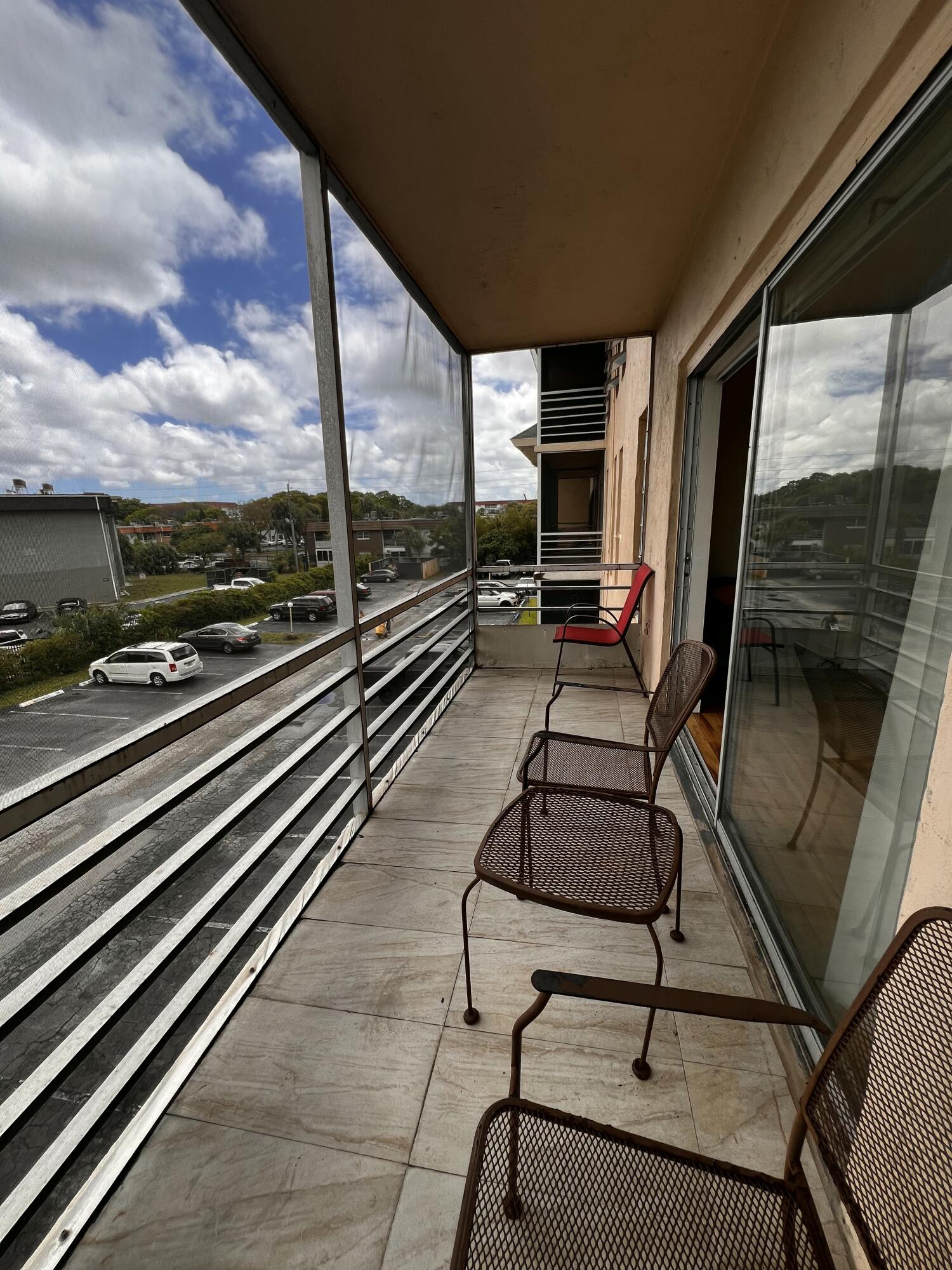 TOWN SQUARE CONDO - Residential