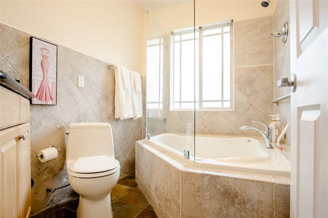 CORAL BROOK 37-18 B - Residential