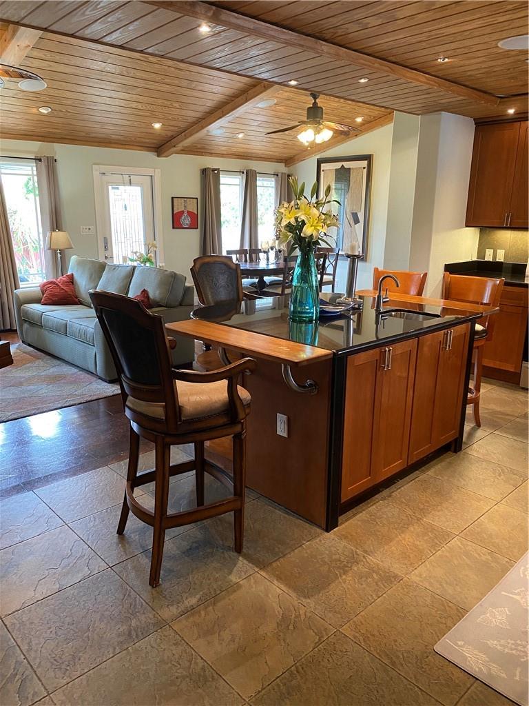 CORAL BROOK 37-18 B - Residential