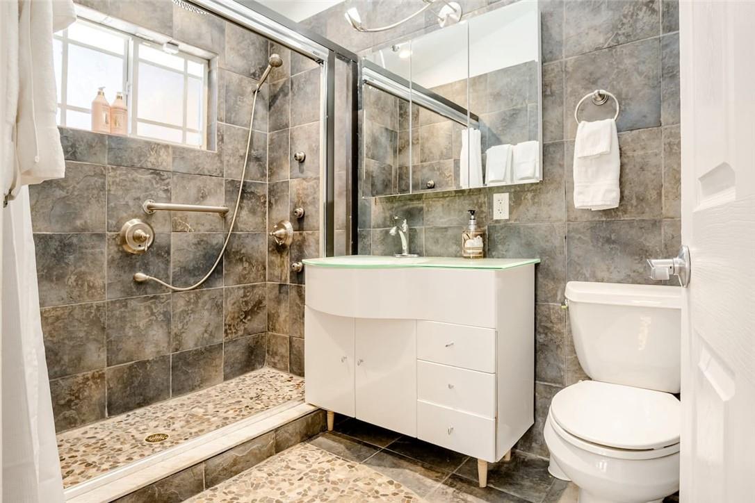 CORAL BROOK 37-18 B - Residential
