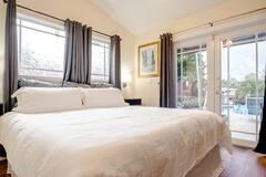 CORAL BROOK 37-18 B - Residential