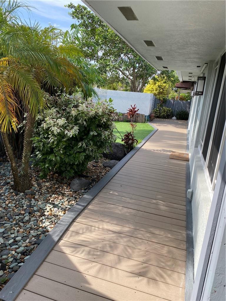 CORAL BROOK 37-18 B - Residential
