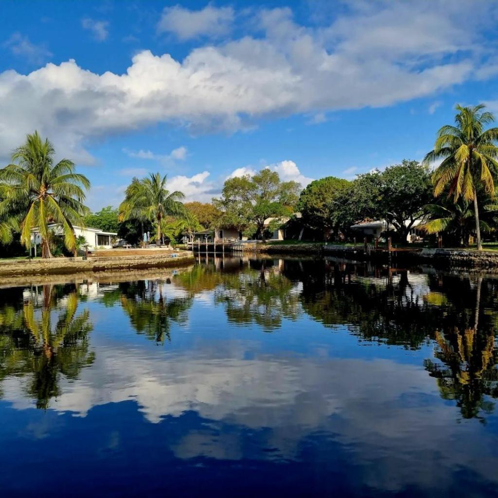 CORAL BROOK 37-18 B - Residential