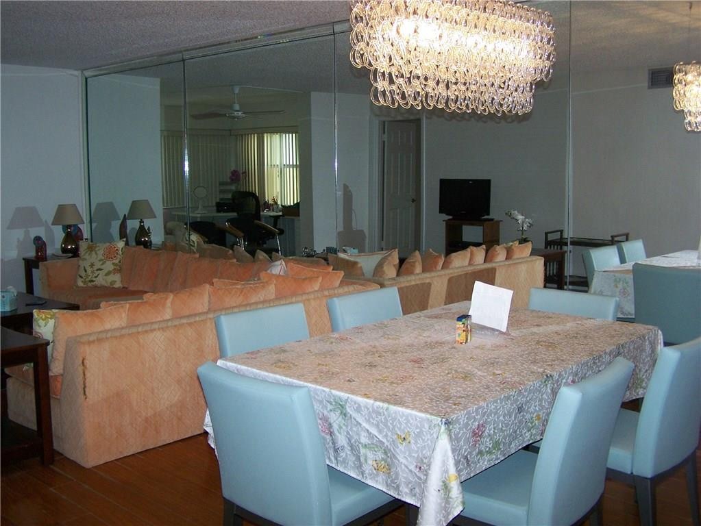 SUNRISE LAKES 3 - Residential