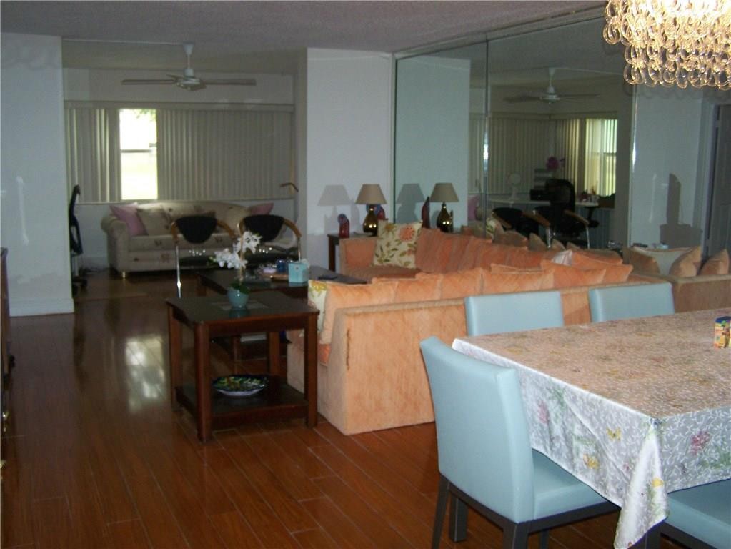 SUNRISE LAKES 3 - Residential