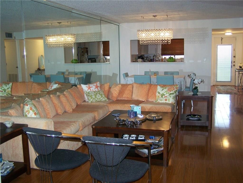 SUNRISE LAKES 3 - Residential