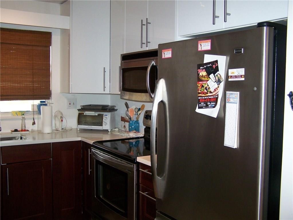 SUNRISE LAKES 3 - Residential