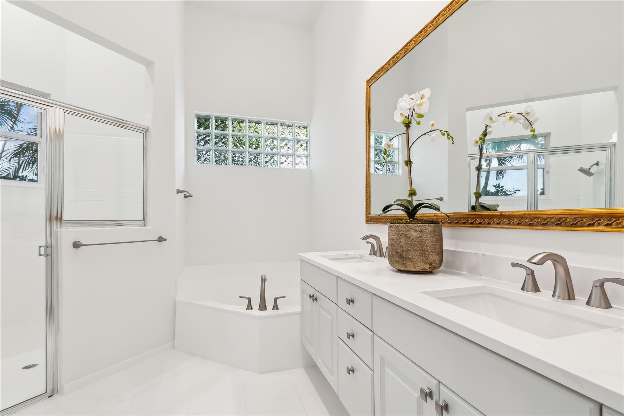 EAGLES LANDING OF P B POL - Residential Lease