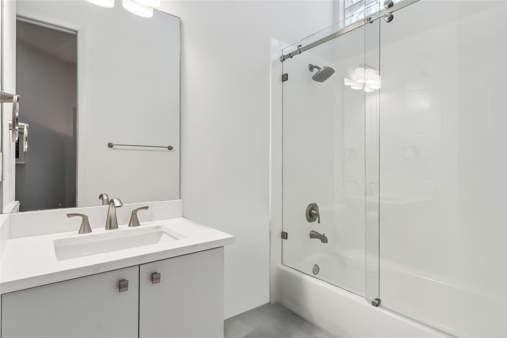 EAGLES LANDING OF P B POL - Residential Lease