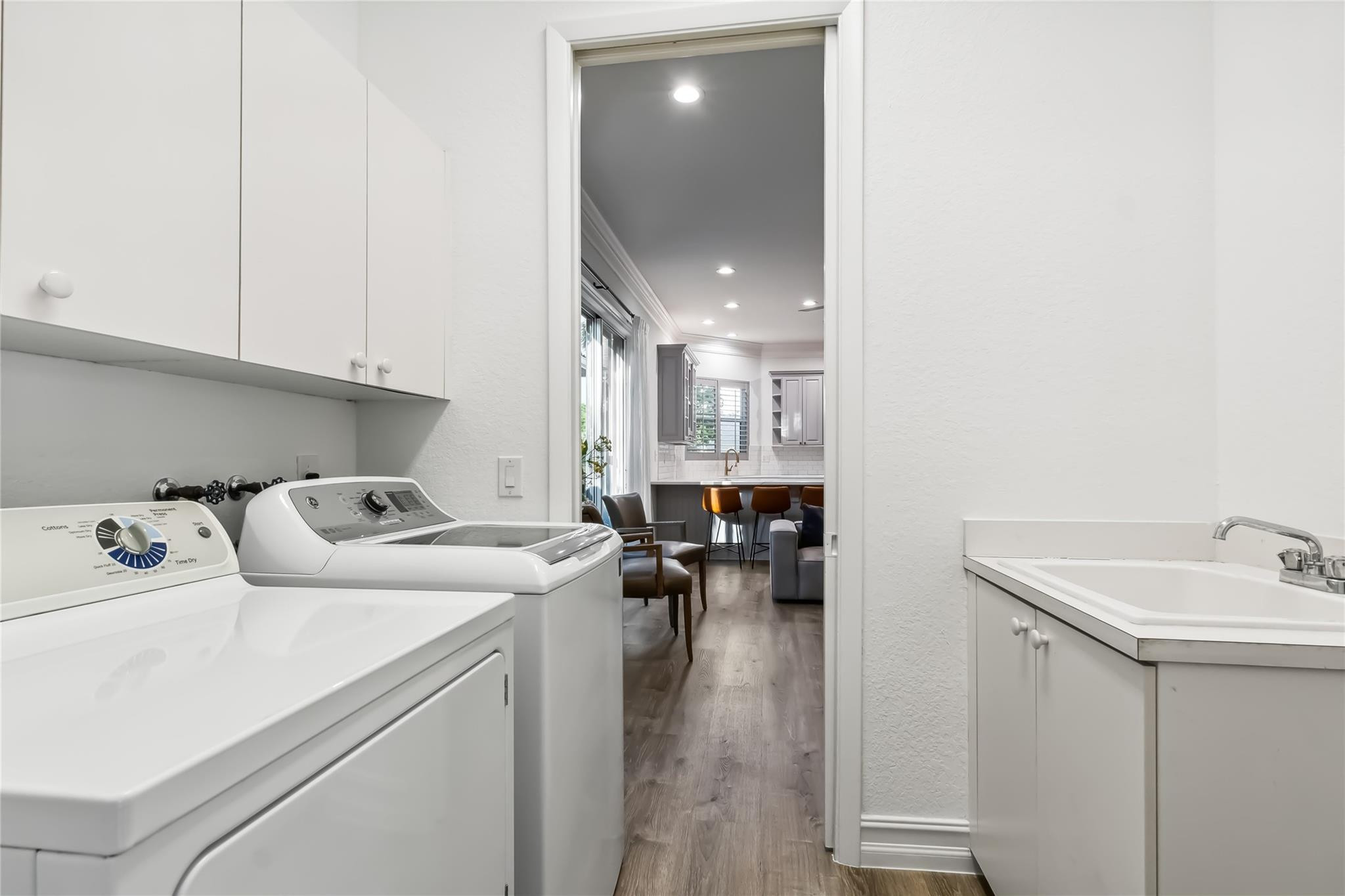 EAGLES LANDING OF P B POL - Residential Lease