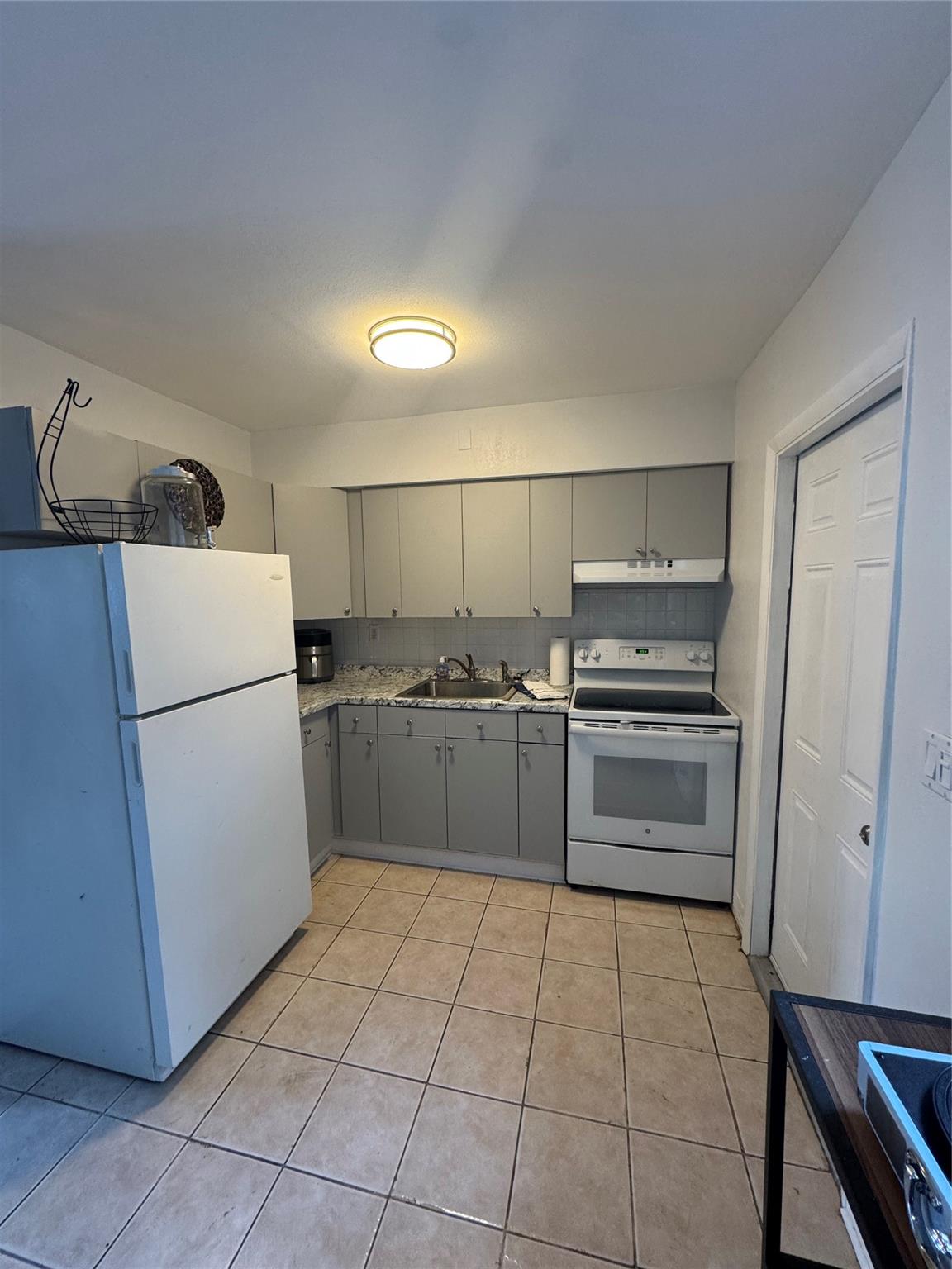 Progresso 2-18 D - Residential Lease