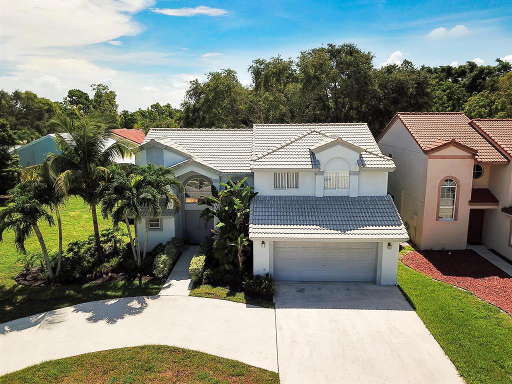 BOCA SPRINGS - Residential