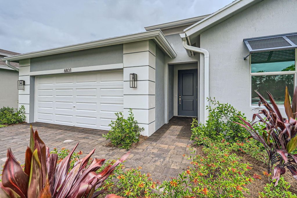 Photo of 6831 SE Park Trace Drive, Stuart, FL 34997 (MLS # R11060978)