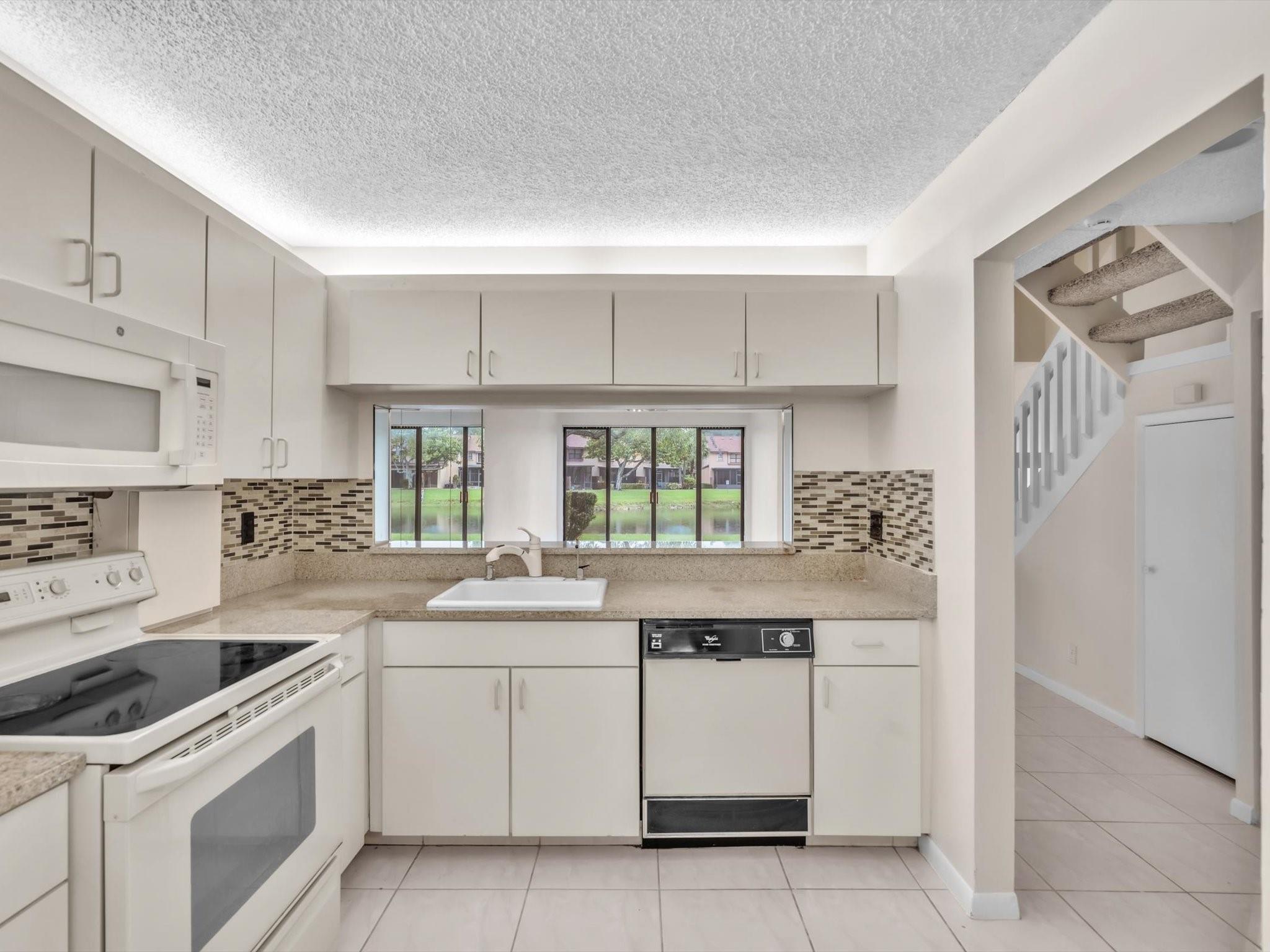 3950 Cocoplum Cir D