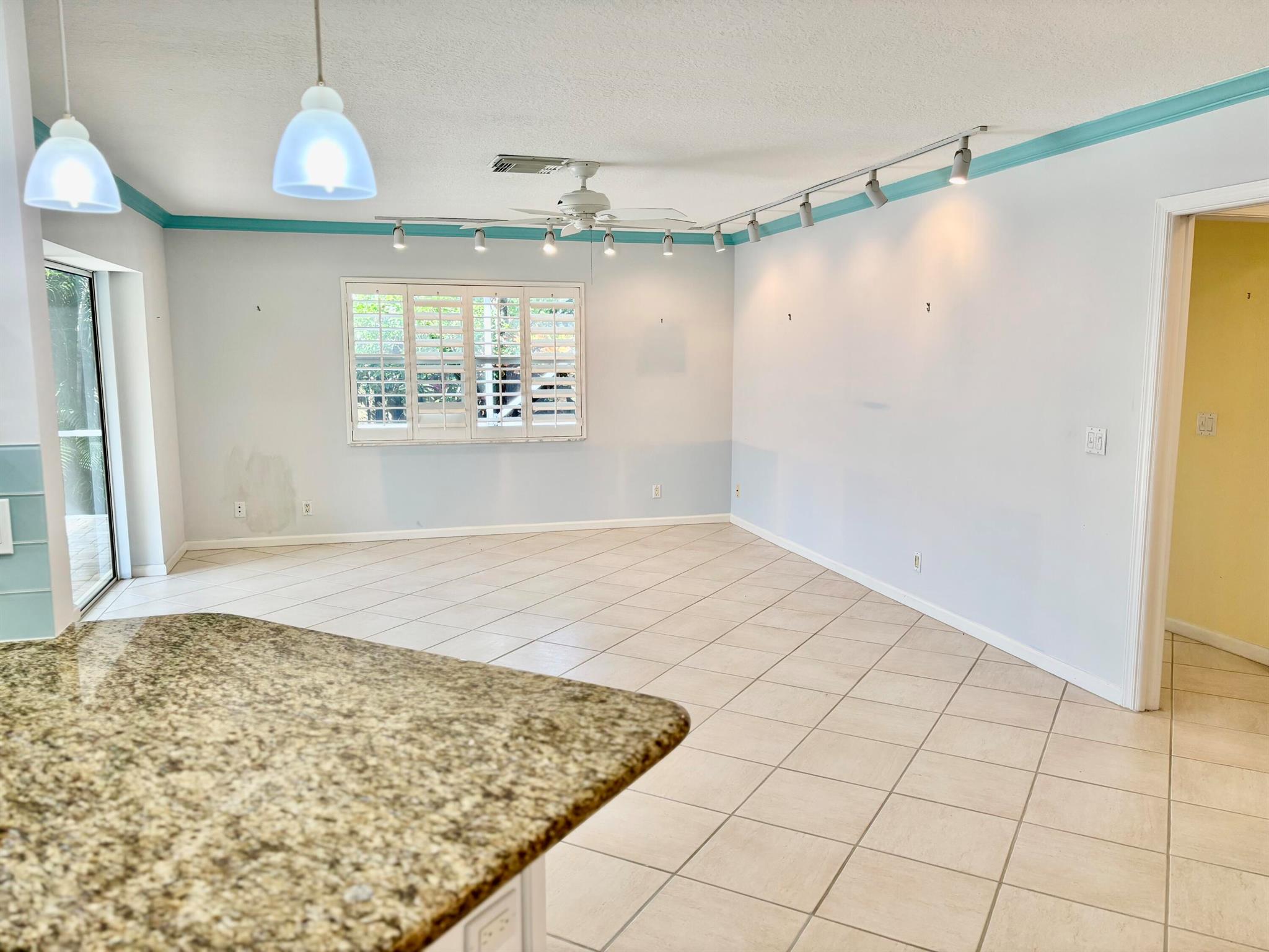 JUPITER INLET BEACH COLON - Residential