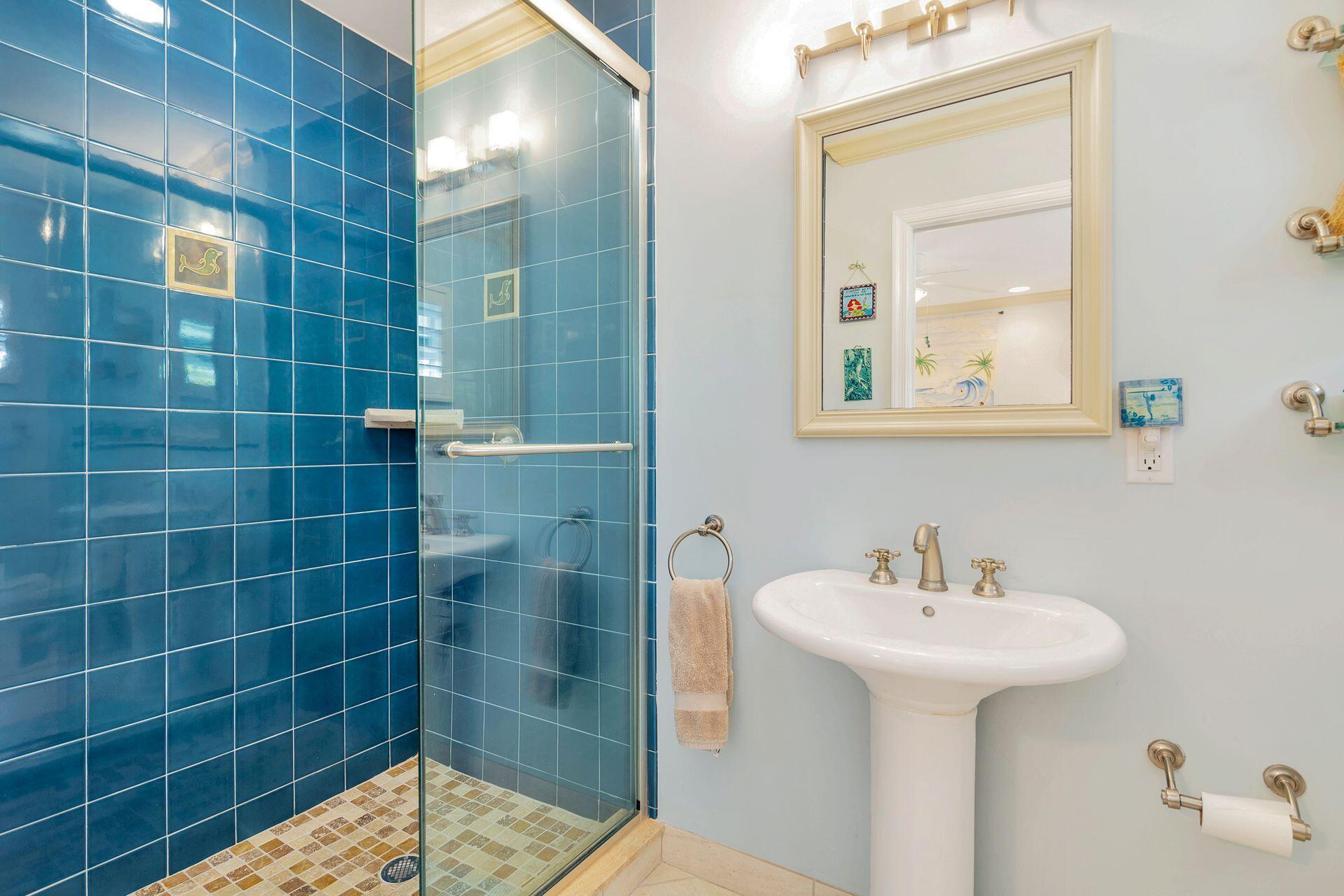 JUPITER INLET BEACH COLON - Residential