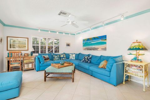 A home in Jupiter Inlet Colony