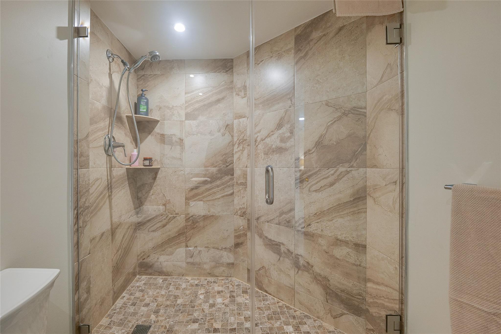 ENVIRON TOWERS - Residential