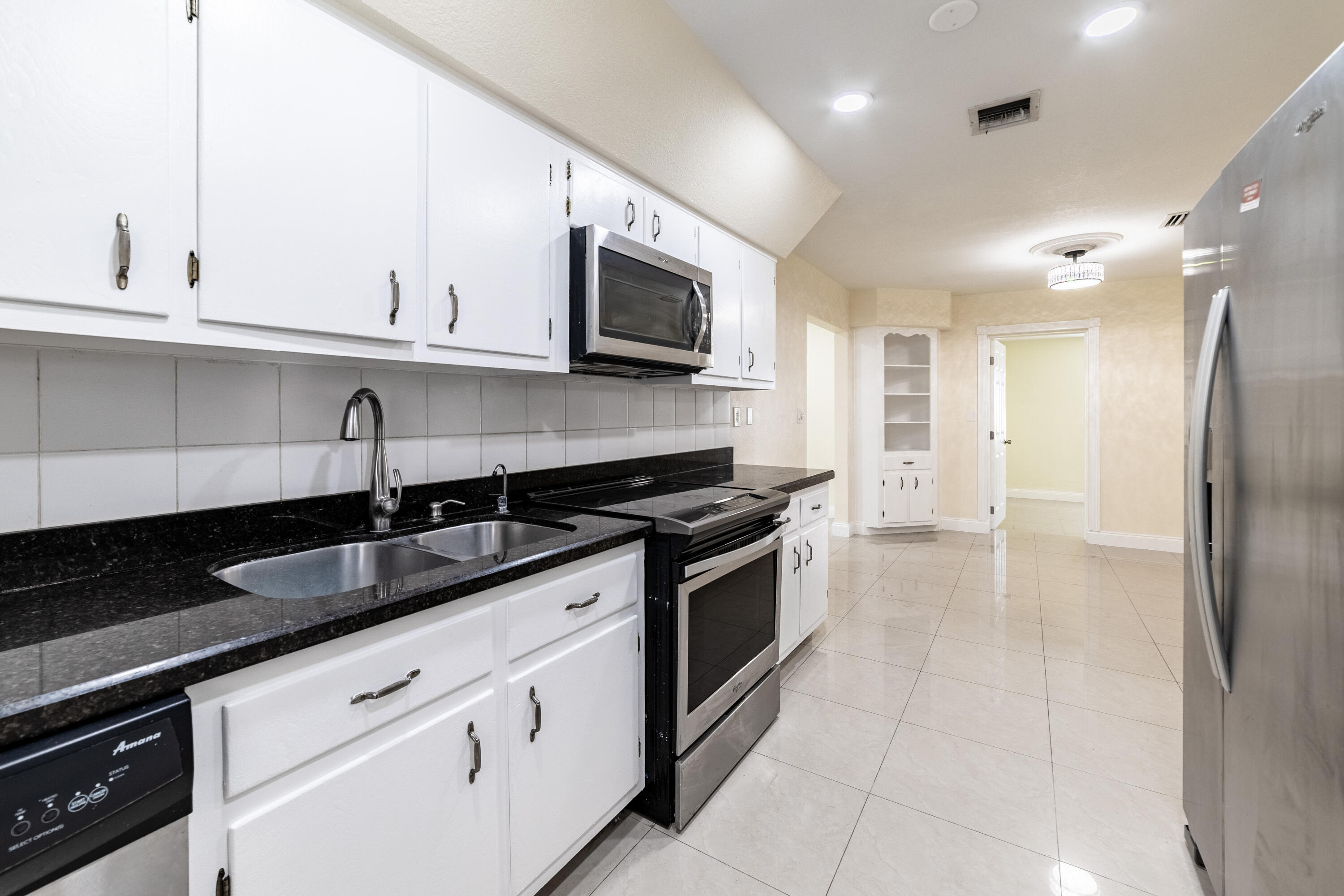 NORTH POMPANO BEACH SECTION - Residential Lease