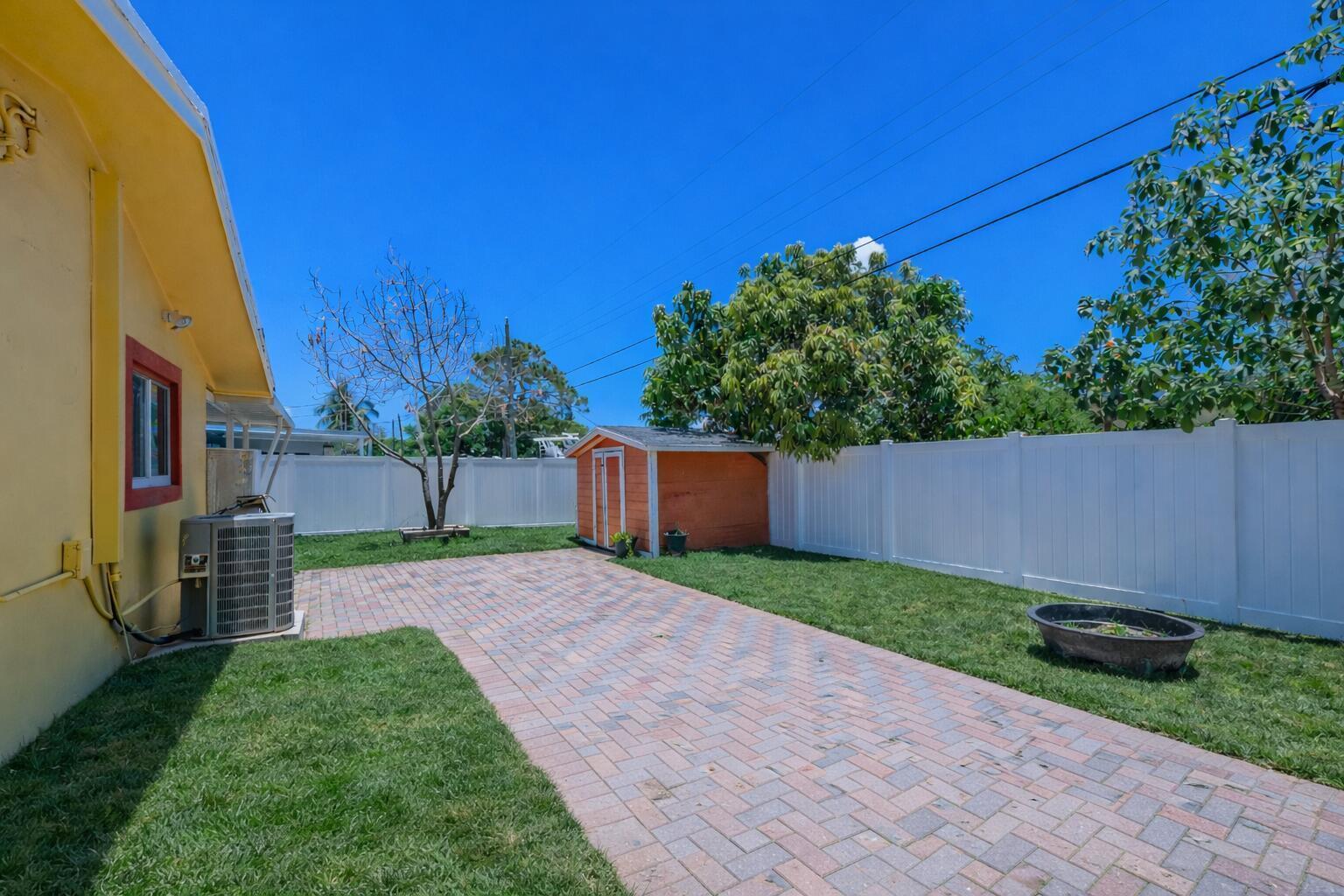NORTH POMPANO BEACH SECTION - Residential Lease