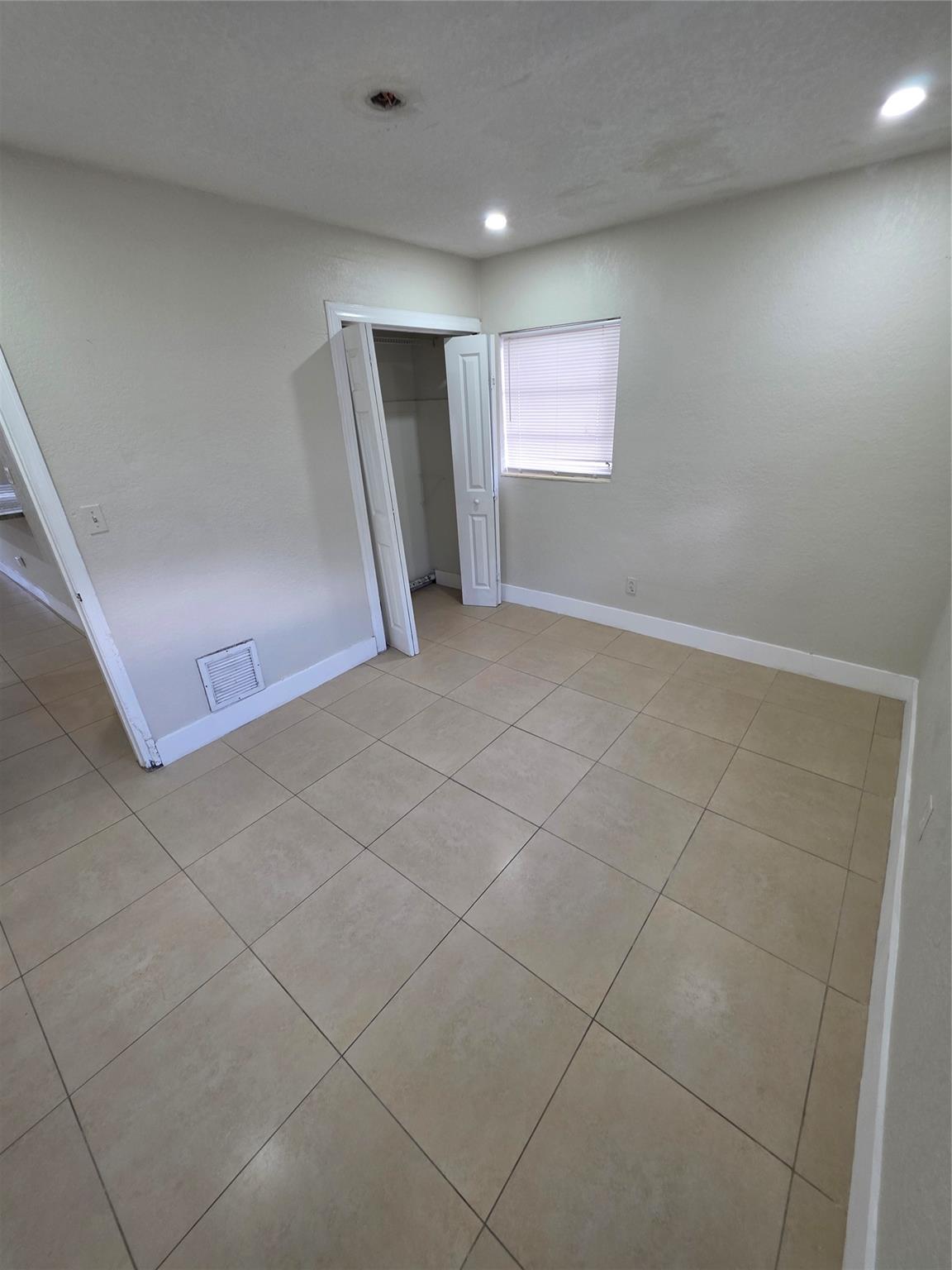 Melrose Park Sec 1 27-6 B - Residential Lease