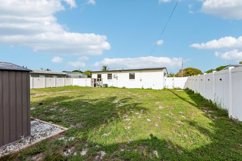 Tiny photo for 1200 NW 19TH Avenue, Fort Lauderdale, FL 33311 (MLS # B26053556)