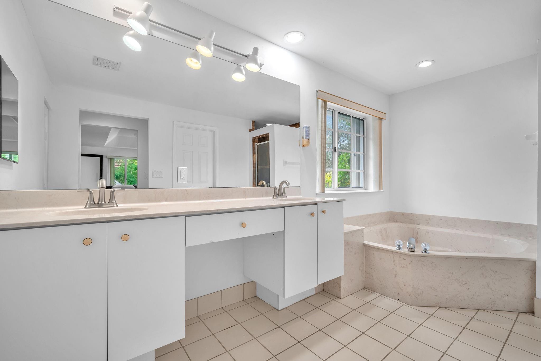 DOWERMAN PLAT 160-10 B - Residential