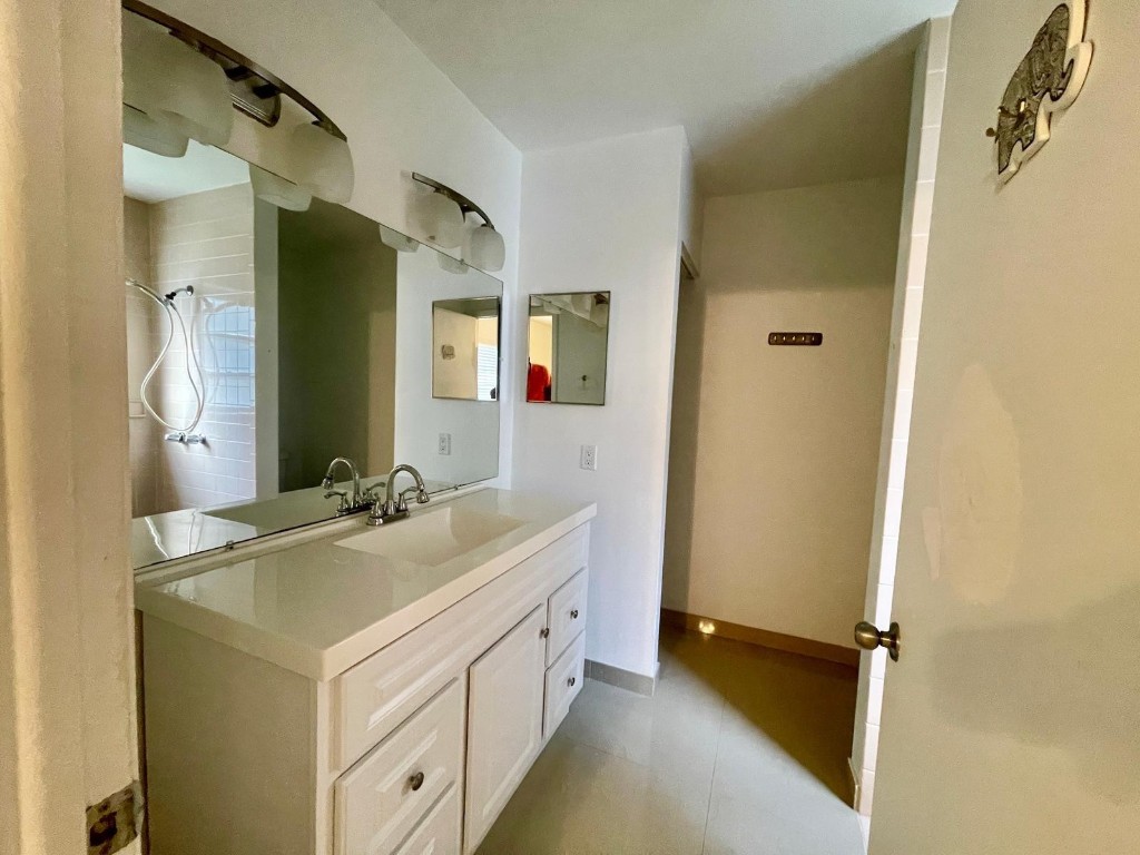 Poinciana Park 5-17 B - Residential Income