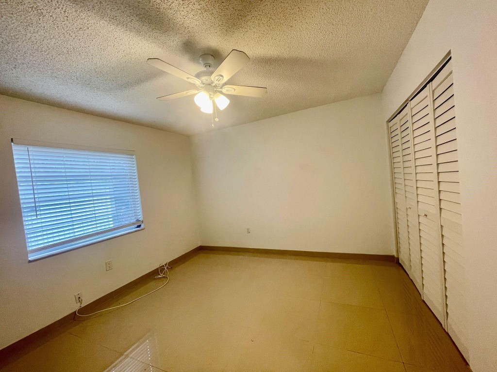 Poinciana Park 5-17 B - Residential Income