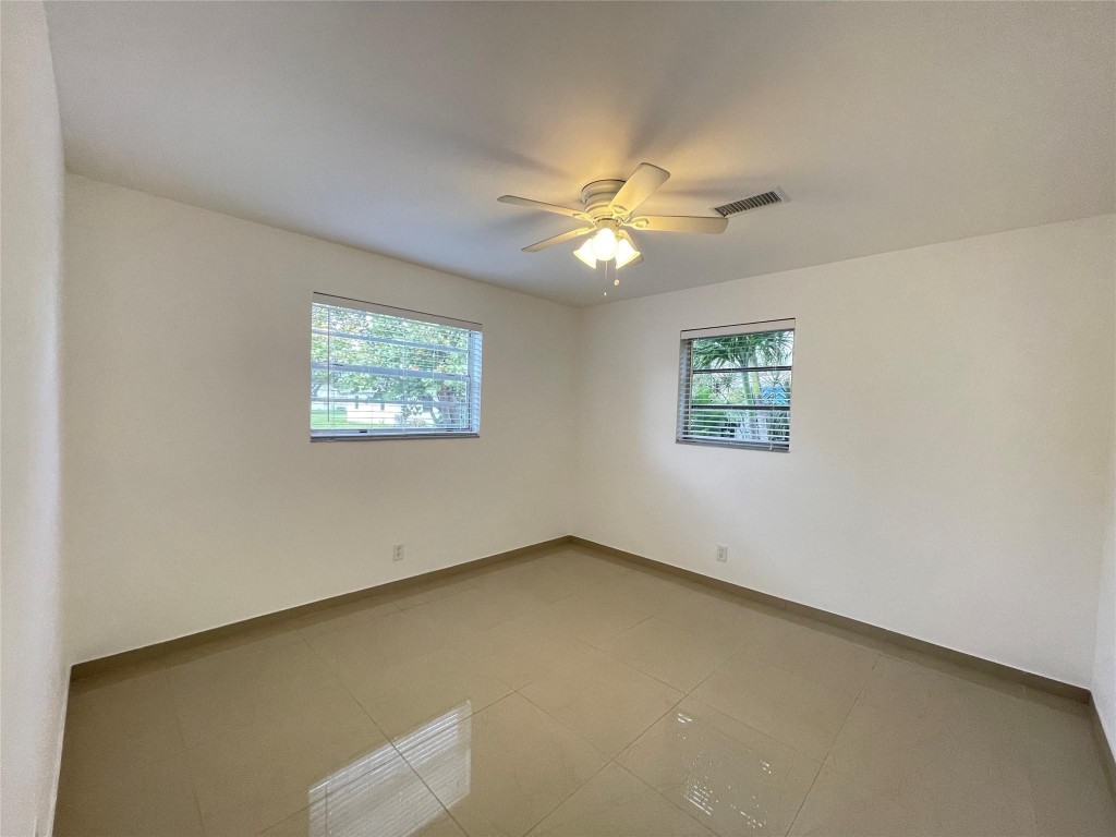 Poinciana Park 5-17 B - Residential Income