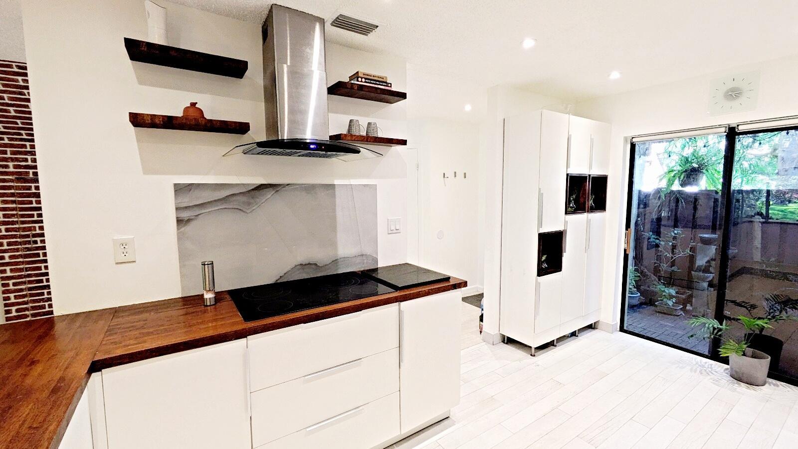 4344 Carambola Circle F707
