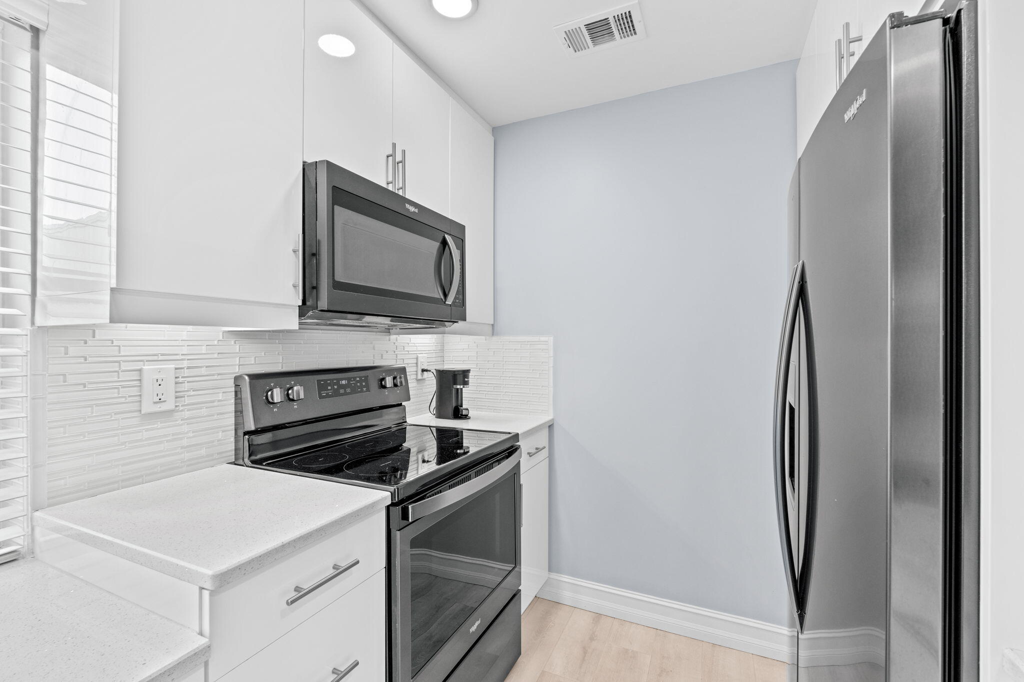 KINGS POINT CAPRI CONDOS - Residential