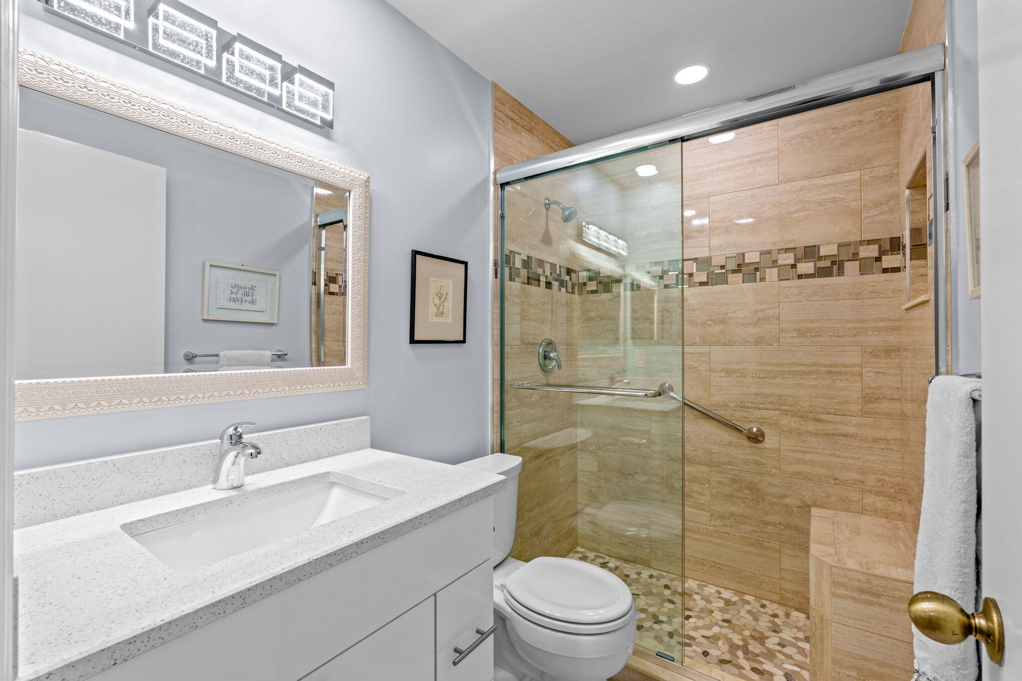 KINGS POINT CAPRI CONDOS - Residential