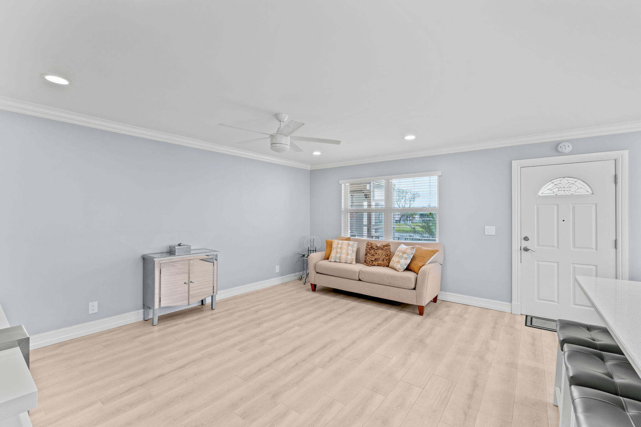 KINGS POINT CAPRI CONDOS - Residential