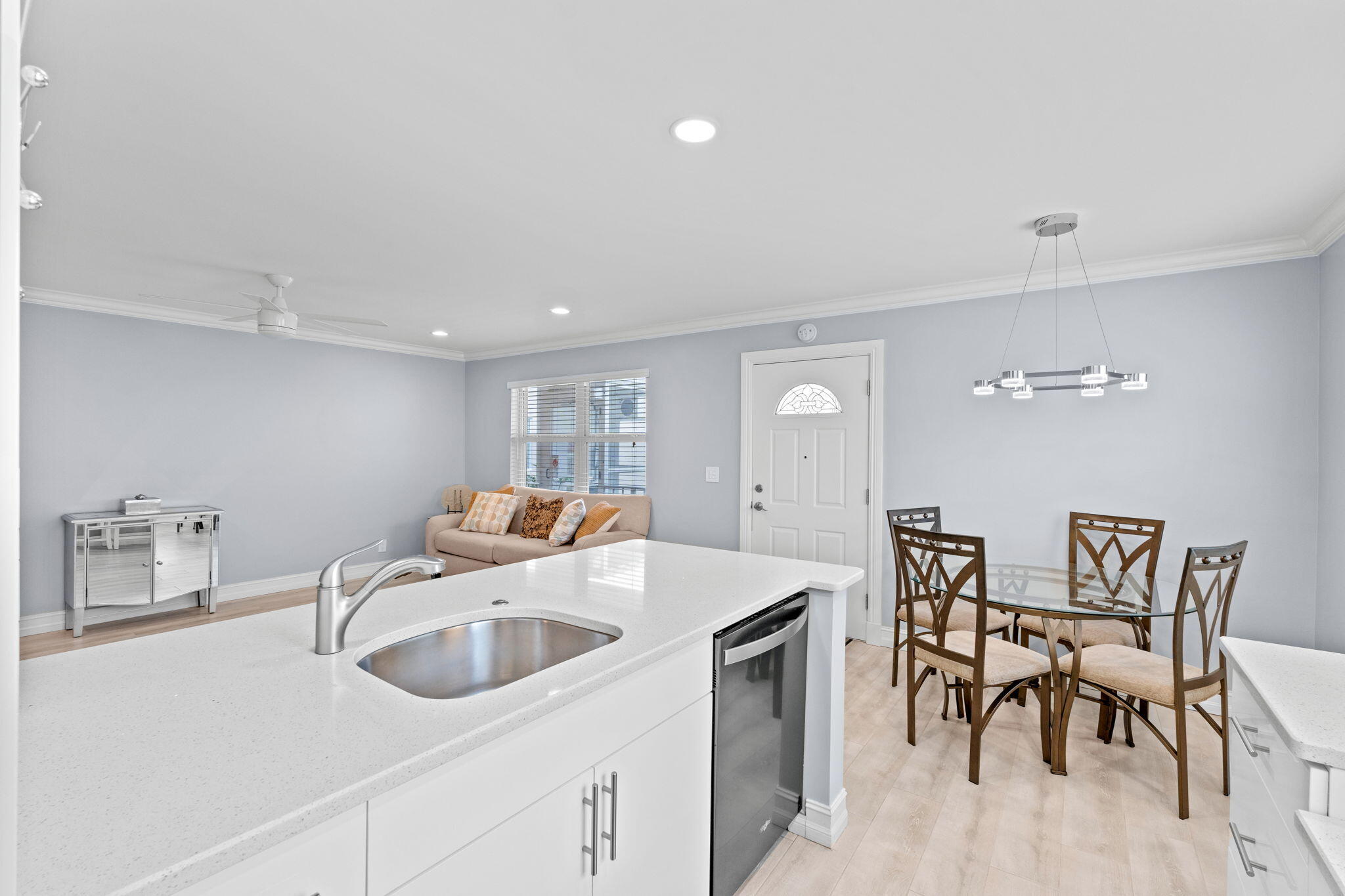 KINGS POINT CAPRI CONDOS - Residential