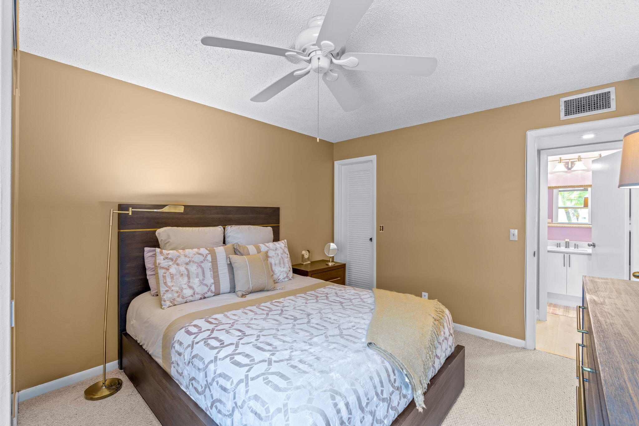 KINGS POINT CAPRI CONDOS - Residential