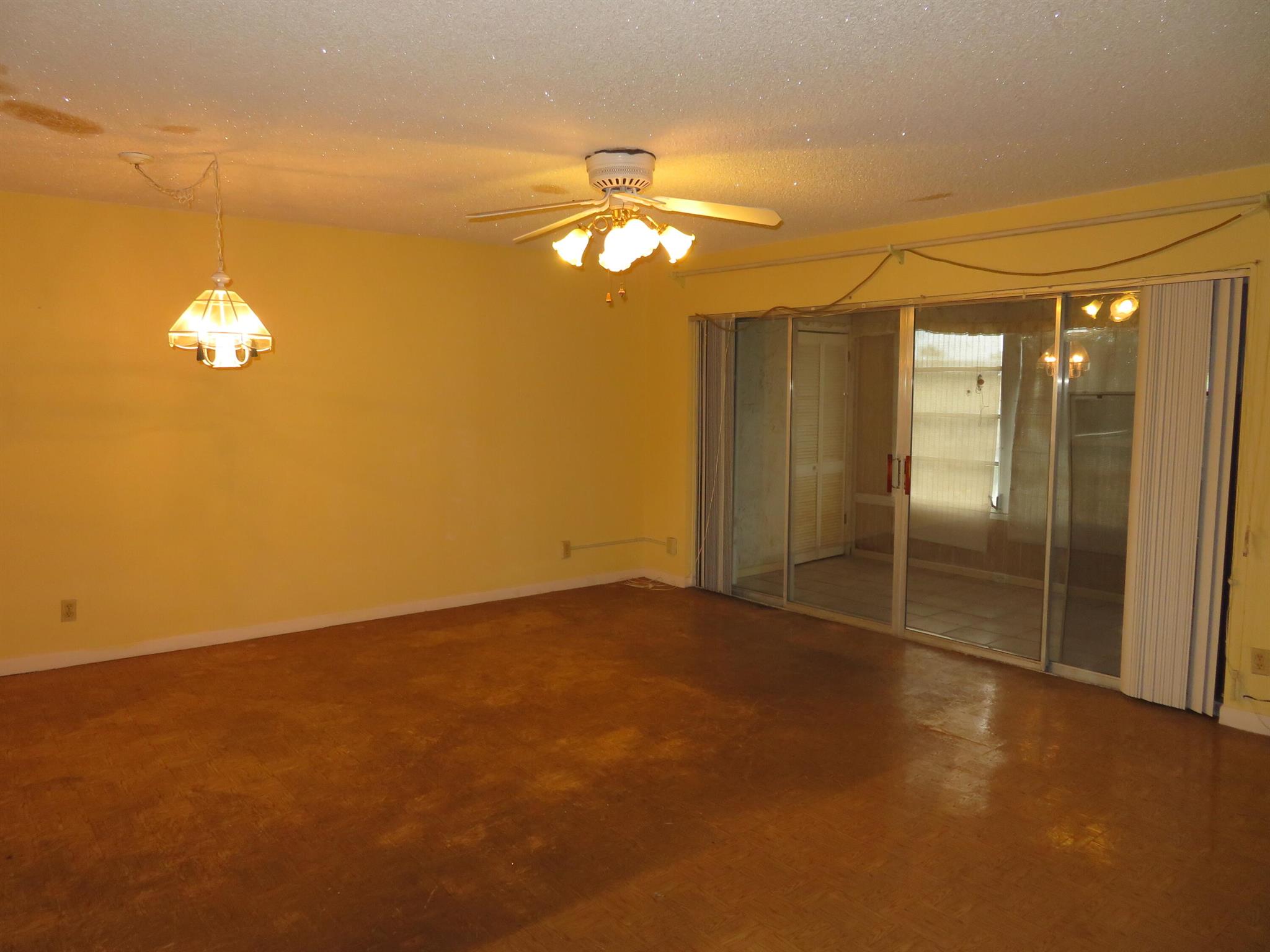 LAKESIDE VILLAGE CONDO 9 - Residential