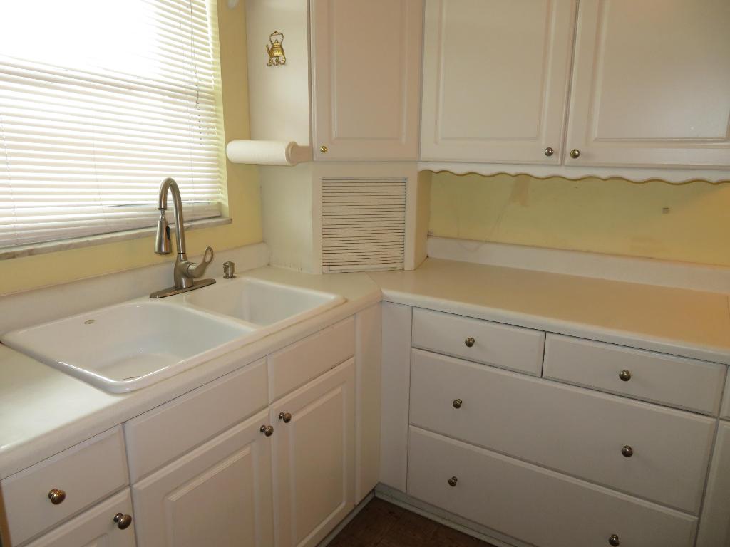 LAKESIDE VILLAGE CONDO 9 - Residential