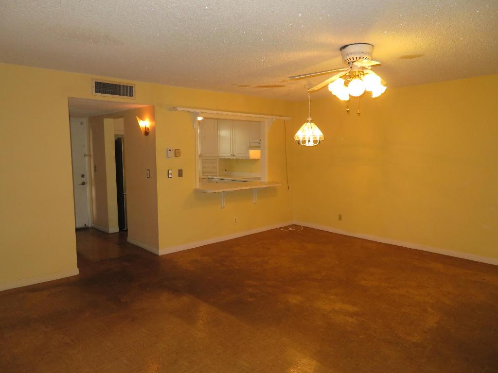 LAKESIDE VILLAGE CONDO 9 - Residential