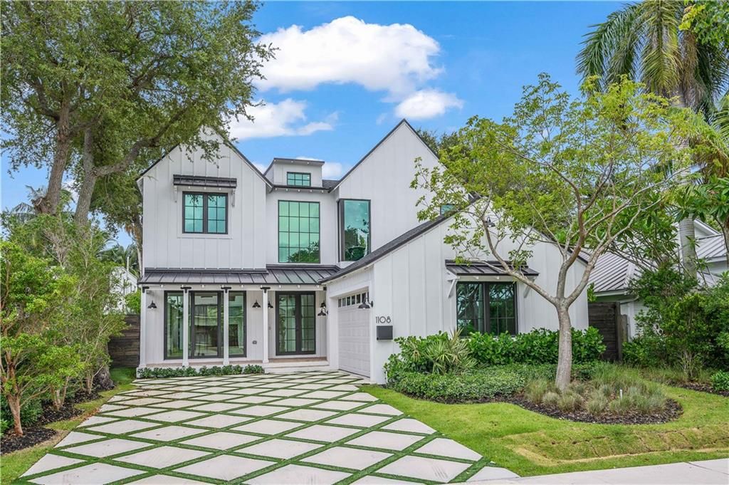 Photo of 1108 SE 11th St, Fort Lauderdale, FL 33316 (MLS # F10297230)