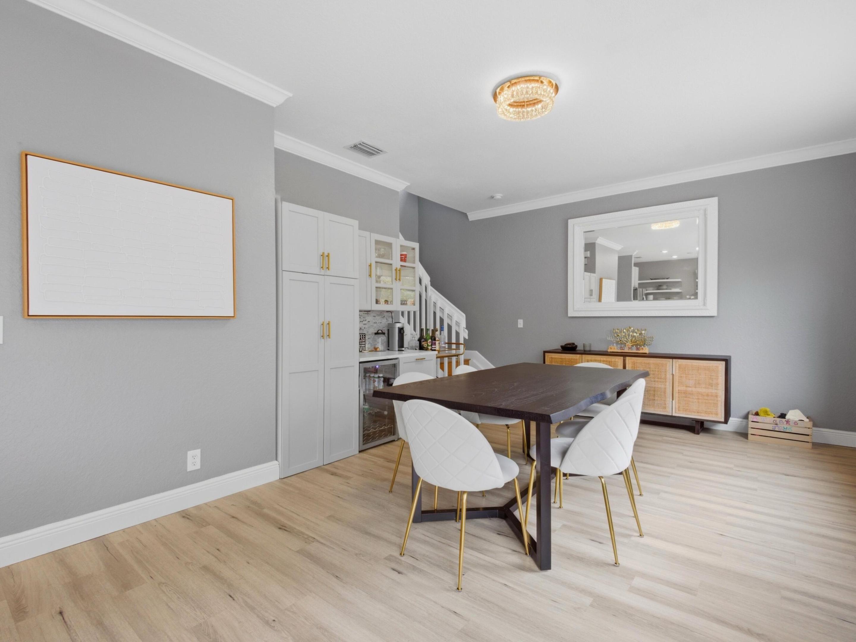 BANYAN TRAILS - Residential