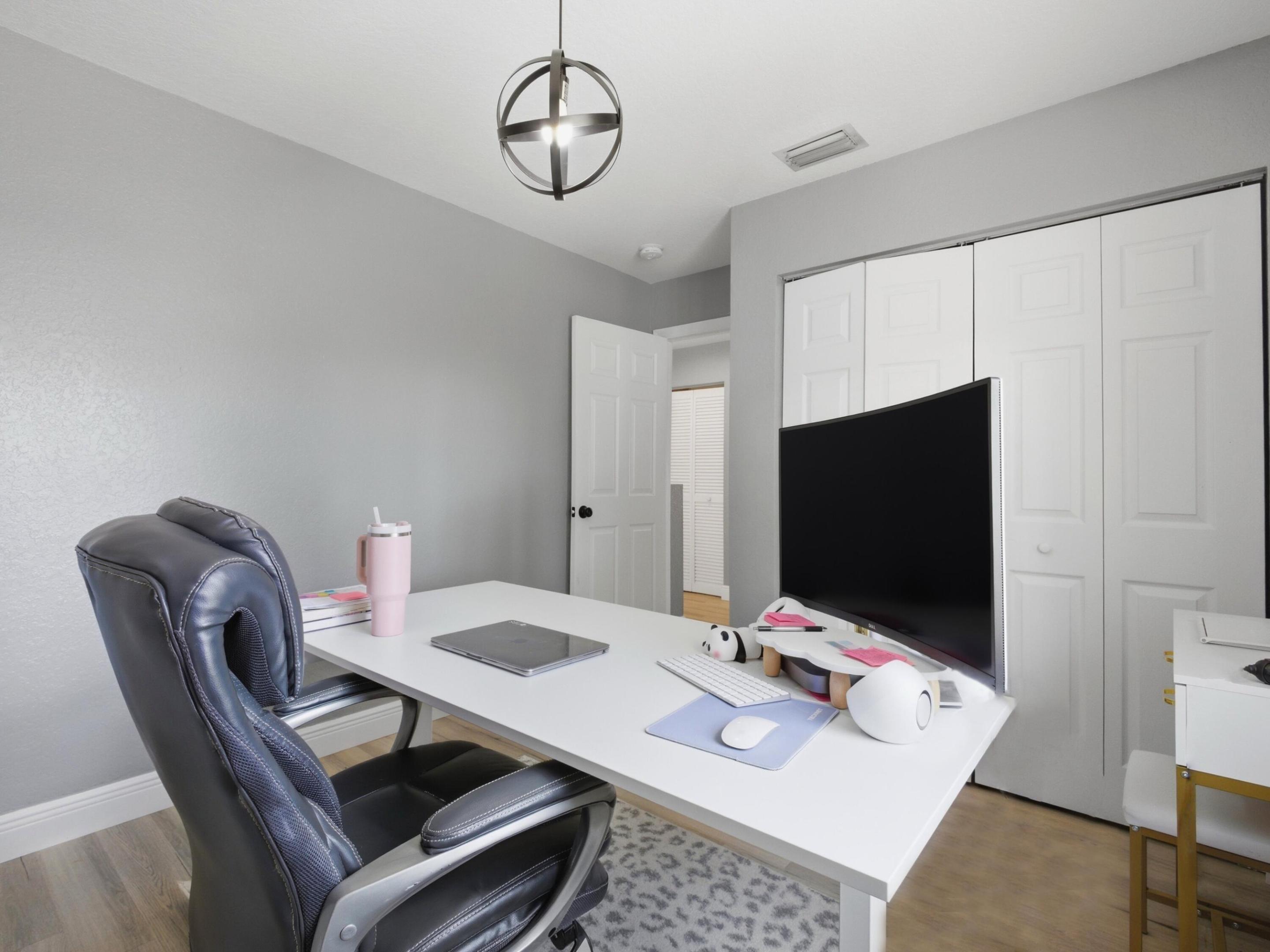 BANYAN TRAILS - Residential