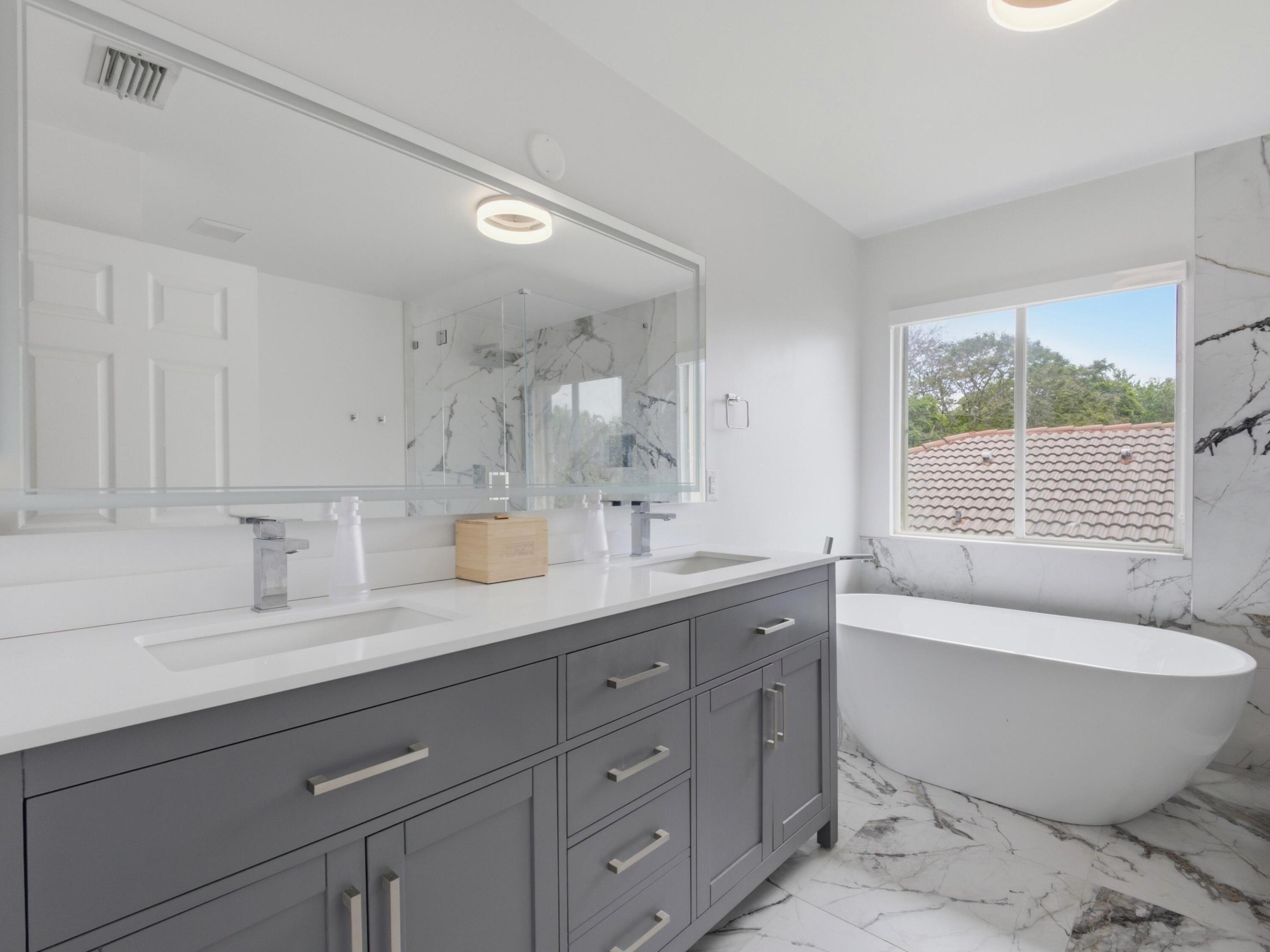 BANYAN TRAILS - Residential