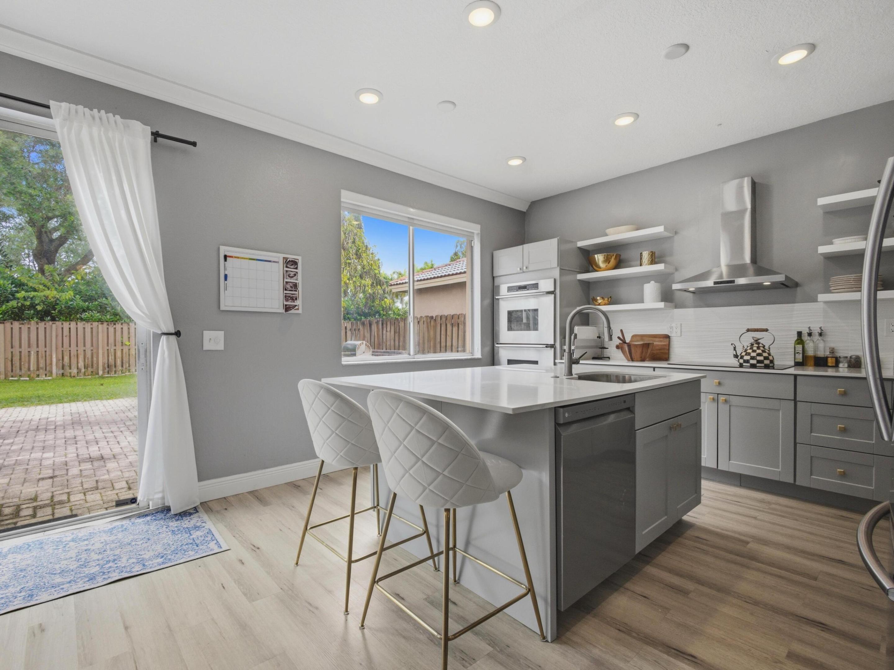 BANYAN TRAILS - Residential