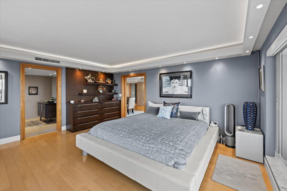 Park Tower - Residential