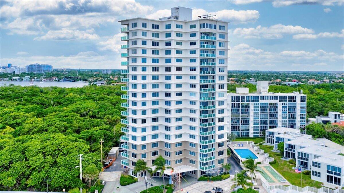 Park Tower - Residential